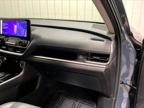 Certified 2025 Toyota Grand Highlander AWD image 17