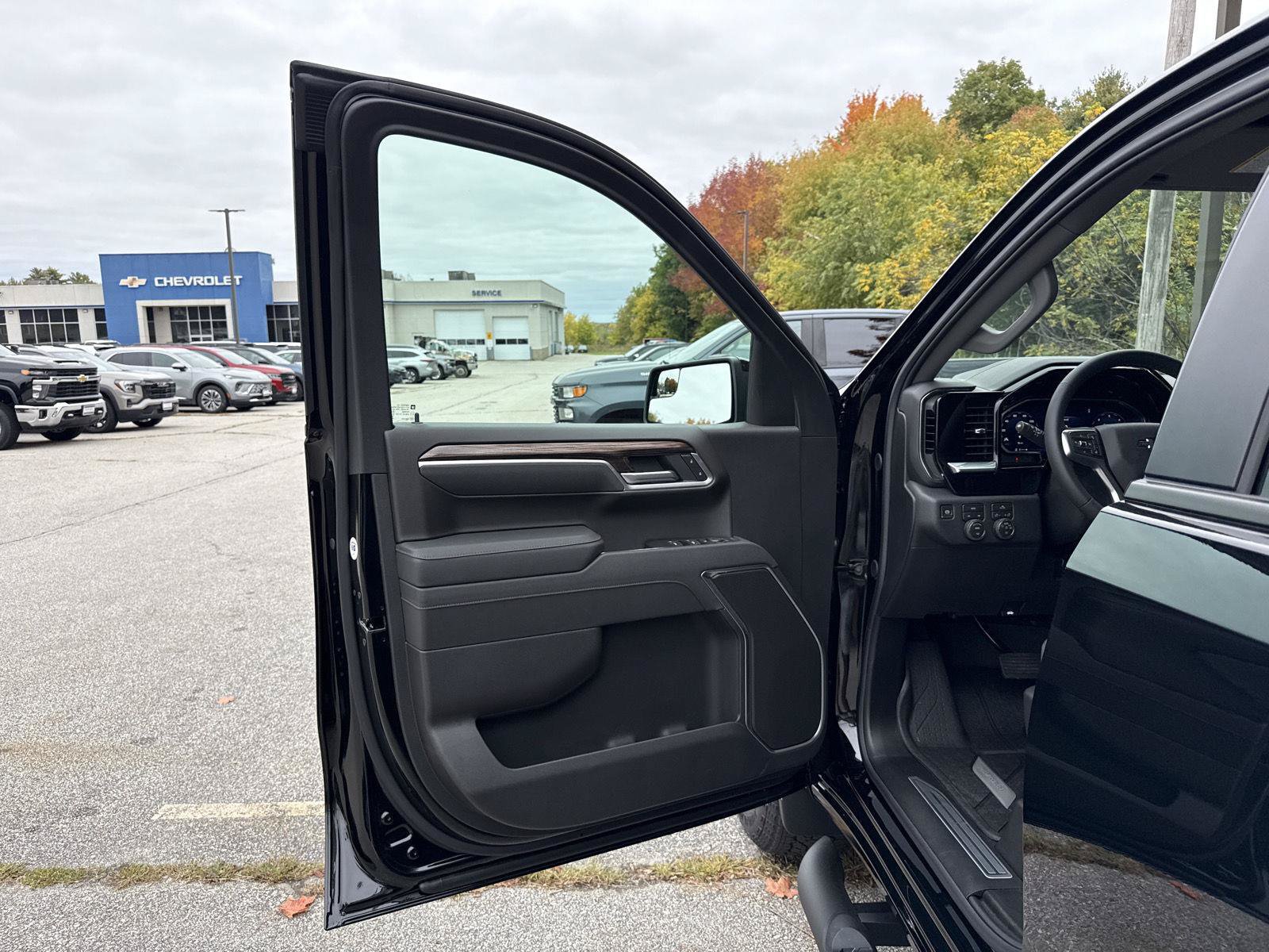 New 2026 Chevrolet Silverado 1500 RST w/ RST Select Package AWD/4WD image 15