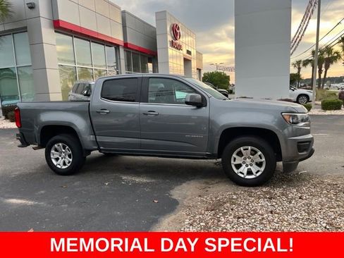 Used 2020 Chevrolet Colorado LT RWD image 2
