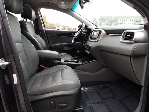Used 2016 Kia Sorento EX image 18