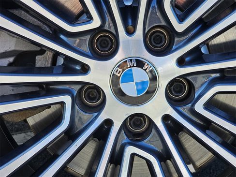 Used 2017 BMW 530i 530i image 11