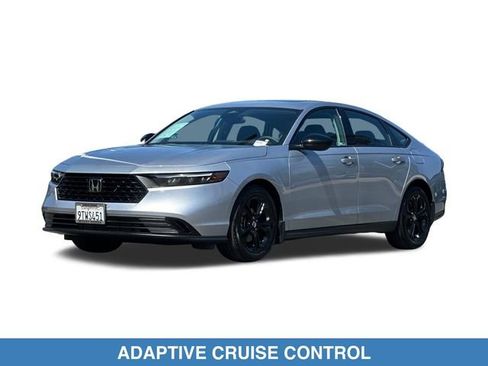 Certified 2025 Honda Accord SE image 2