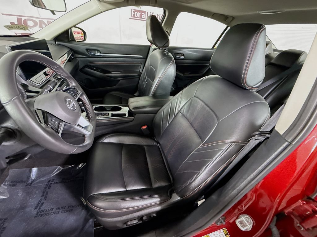 Certified 2023 Nissan Altima 2.5 SR w/ SR Premium Package FWD image 27