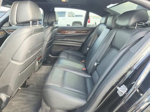 Used 2015 BMW 750i RWD image 10