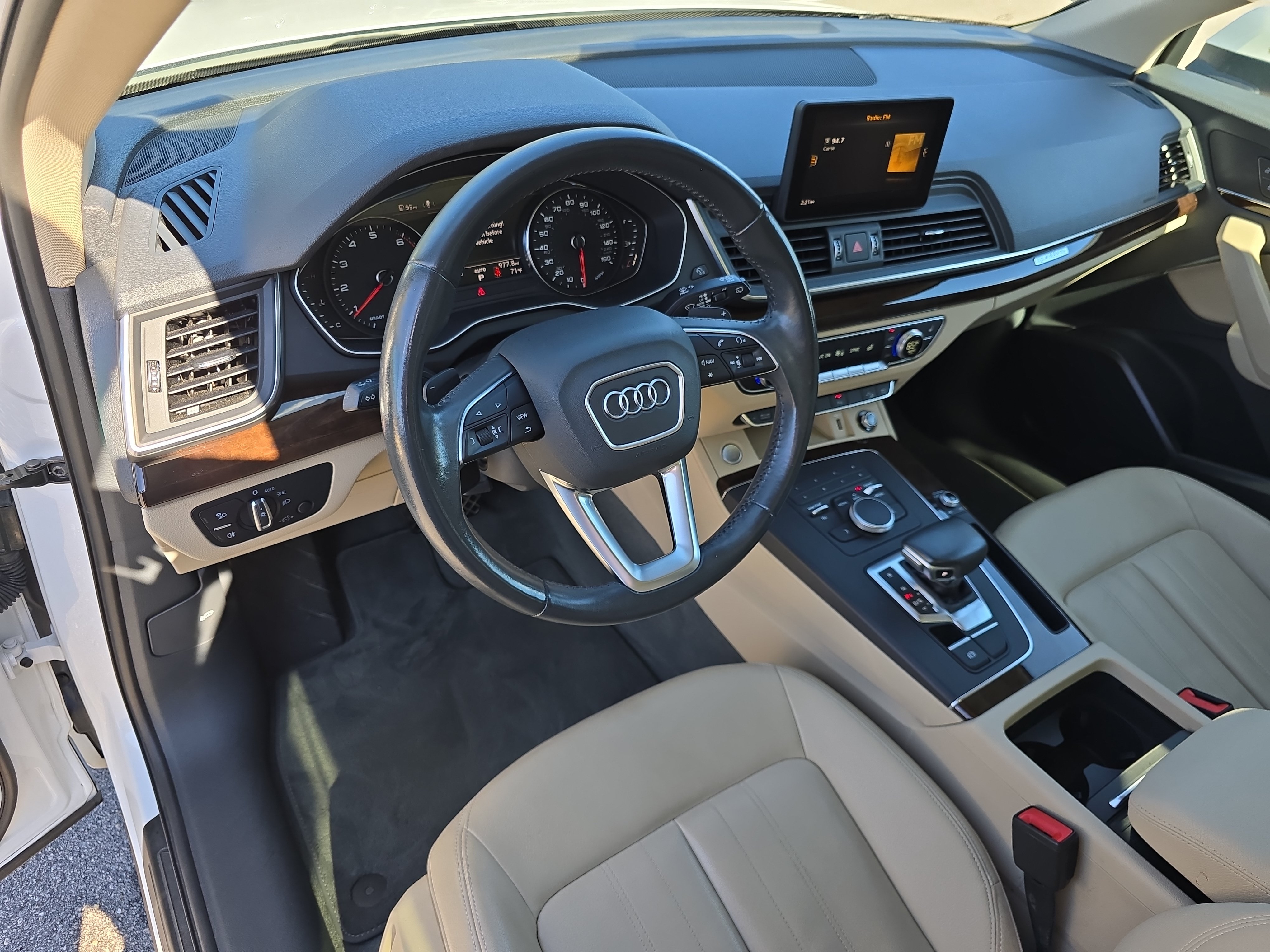 Used 2020 Audi Q5 2.0T Premium AWD/4WD image 16