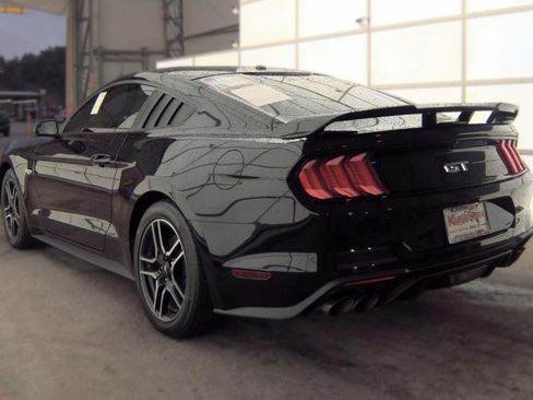Used 2019 Ford Mustang GT RWD image 5
