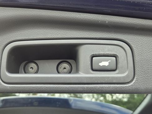 Used 2016 Honda Pilot Touring image 40