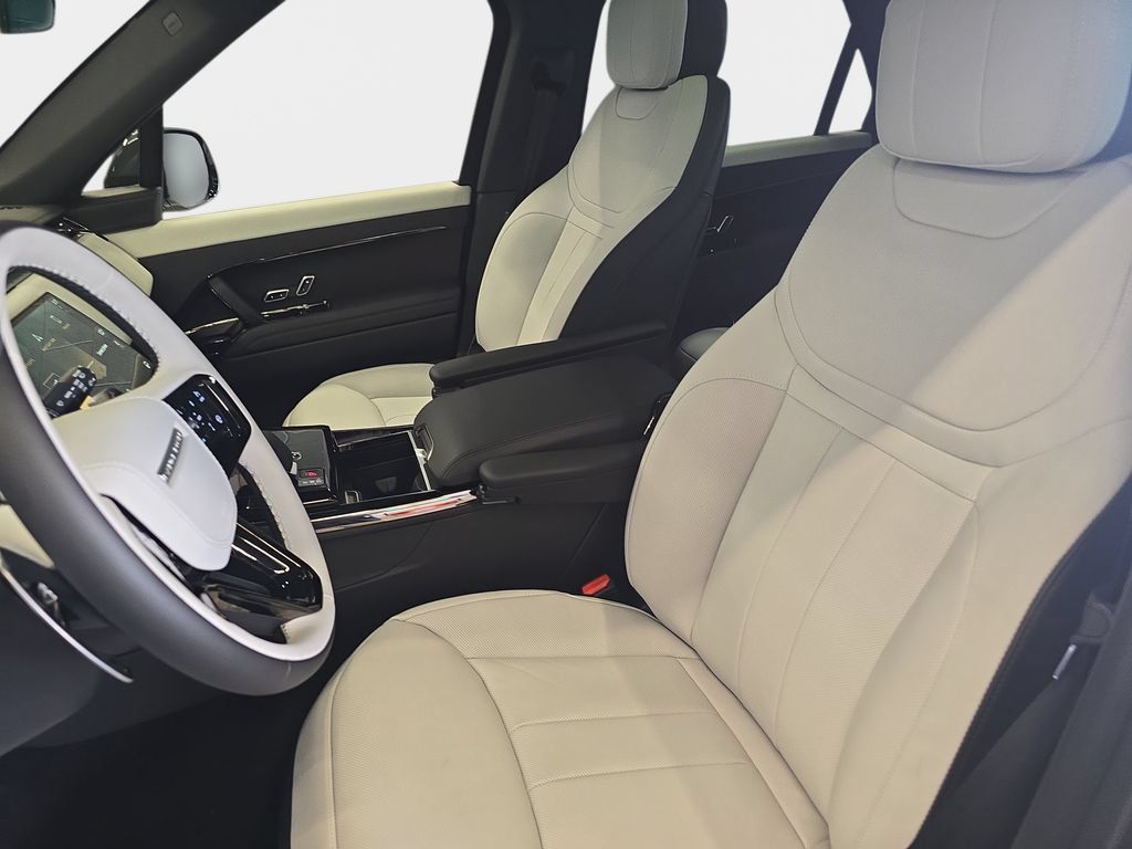 New 2026 Land Rover Range Rover Sport Dynamic SE AWD/4WD image 12