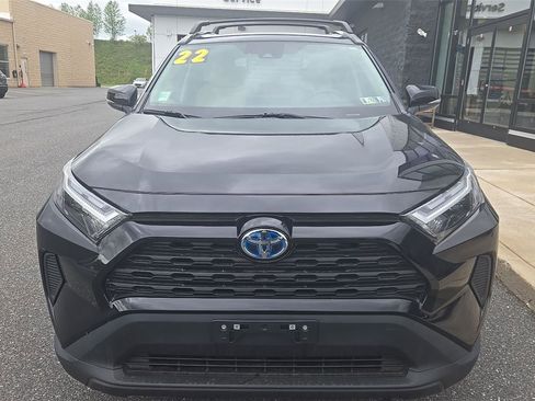 Used 2022 Toyota RAV4 XLE w/ Convenience Package image 12
