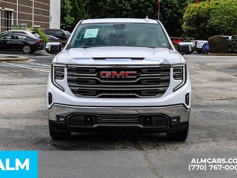 Used 2026 GMC Sierra 1500 SLT AWD/4WD image 11