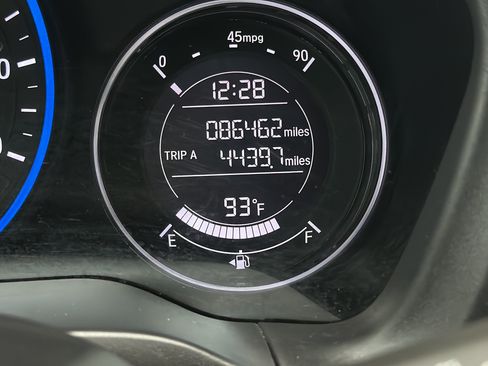 Used 2022 Honda HR-V Sport image 16