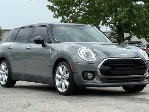 Used 2016 MINI Cooper Clubman FWD image 8