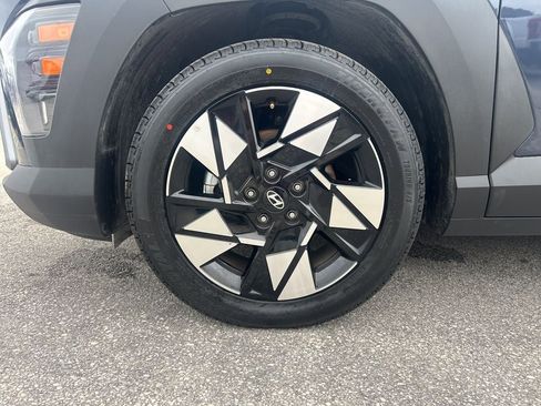 Used 2025 Hyundai Kona SEL FWD image 32
