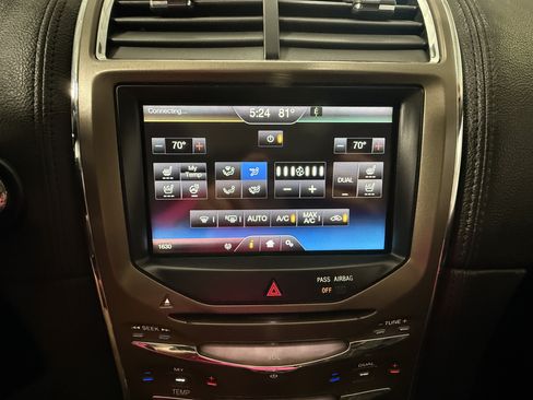 Used 2014 Lincoln MKX AWD w/ Equipment Group 102A image 23