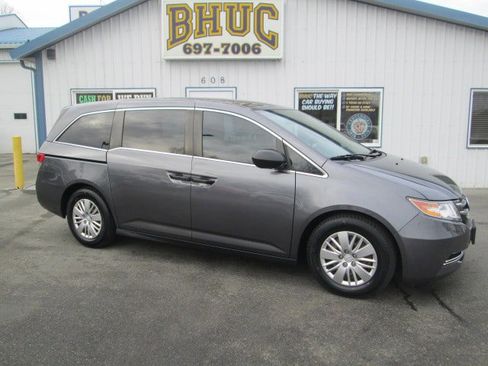 Used 2016 Honda Odyssey LX image 1