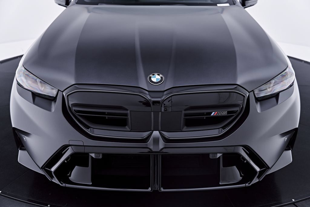 Used 2026 BMW M5 Touring AWD/4WD image 19