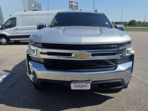 Used 2021 Chevrolet Silverado 1500 LT w/ Convenience Package II AWD/4WD image 3