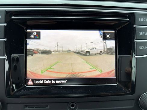 Used 2019 Volkswagen Beetle 2.0T S image 19