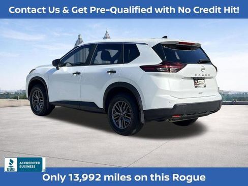 Certified 2025 Nissan Rogue S image 22