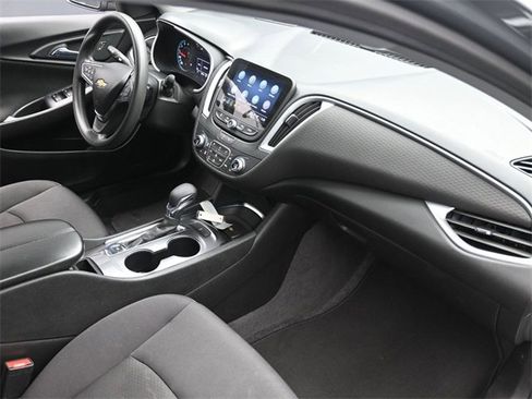 Used 2023 Chevrolet Malibu LT image 28
