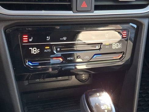 Certified 2025 Volkswagen Taos SEL w/ Black Wheel Plus Package image 16