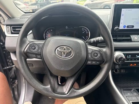 Used 2024 Toyota RAV4 XLE FWD image 17