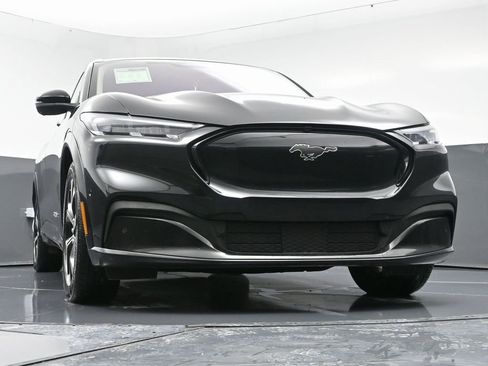 Used 2022 Ford Mustang Mach-E Premium image 51