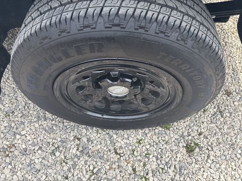 Used 2024 Chevrolet Colorado W/T image 8