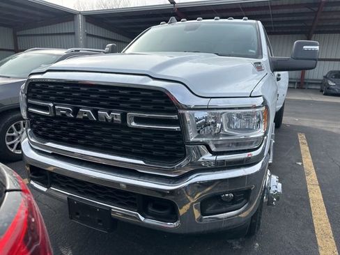Used 2024 RAM 3500 Big Horn image 21