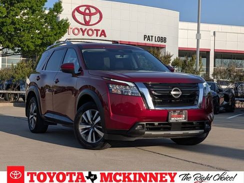 Used 2024 Nissan Pathfinder SL image 1