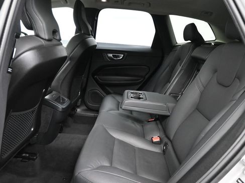 Used 2025 Volvo XC60 B5 Plus AWD/4WD image 14