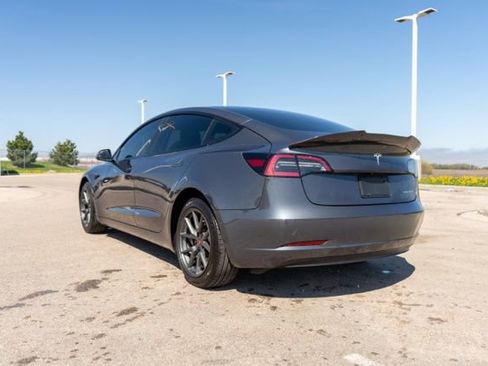 Used 2022 Tesla Model 3 Long Range AWD/4WD image 5
