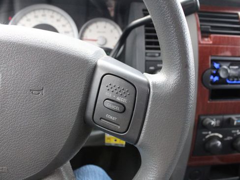 Used 2004 Dodge Durango SLT AWD/4WD image 12