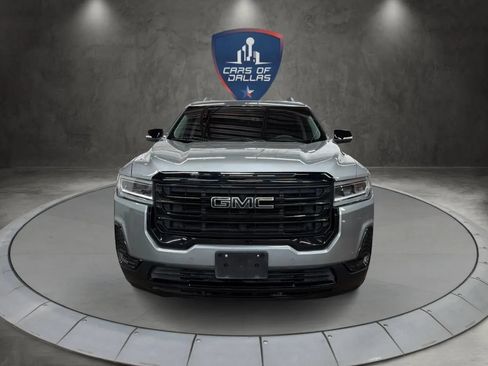 Used 2023 GMC Acadia SLE w/ Driver Convenience Package FWD image 8