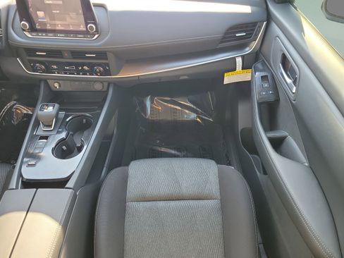 Certified 2026 Nissan Rogue SV w/ Cold Weather Package FWD image 16
