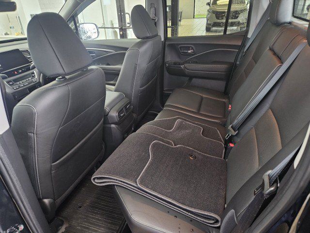 Used 2025 Honda Ridgeline RTL image 9