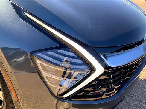 Certified 2023 Kia Sportage SX image 35