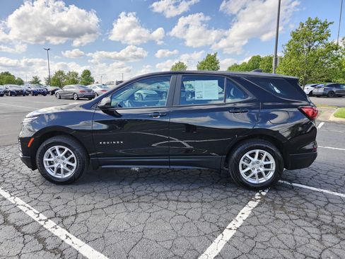Used 2022 Chevrolet Equinox LS AWD/4WD image 13