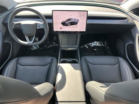 Used 2025 Tesla Model 3 Long Range image 10