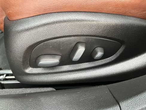 Used 2016 Cadillac XTS Luxury w/ Driver Awareness Package image 16