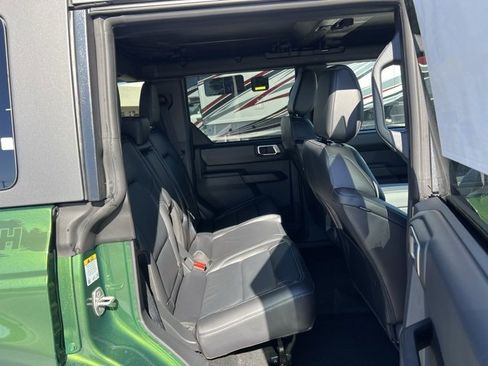 New 2025 Ford Bronco Outer Banks w/ Sasquatch Package image 20