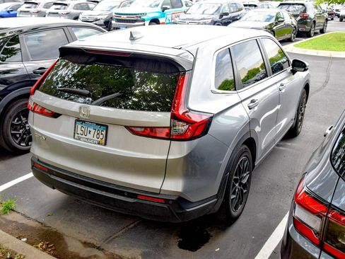 Used 2024 Honda CR-V EX-L image 5