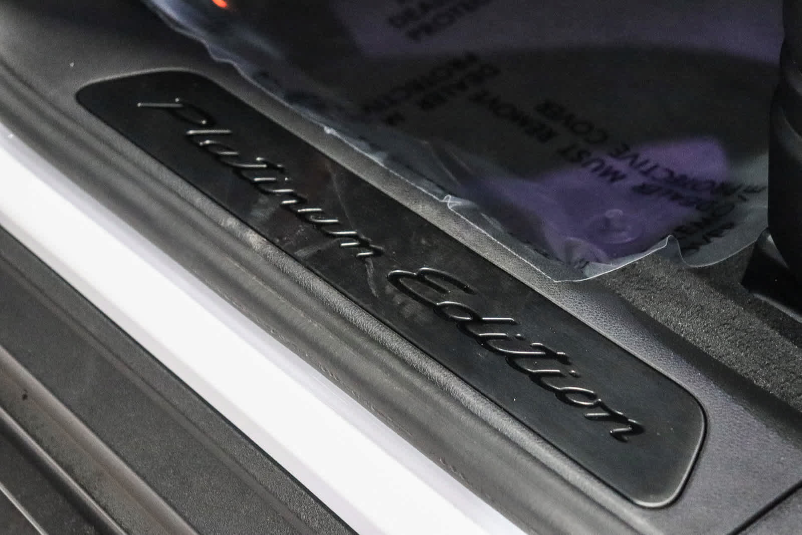 Used 2022 Porsche Panamera RWD image 24
