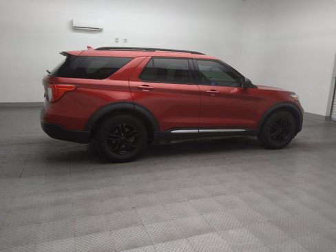 Used 2020 Ford Explorer XLT RWD image 10