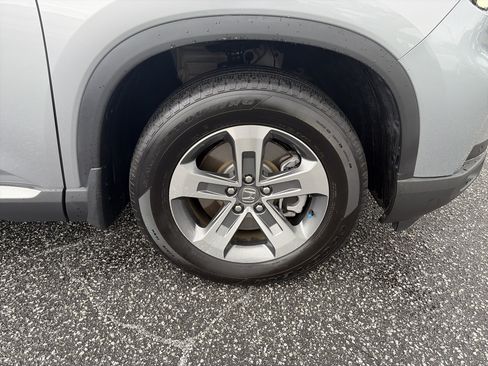 Certified 2025 Honda Pilot EX-L image 13