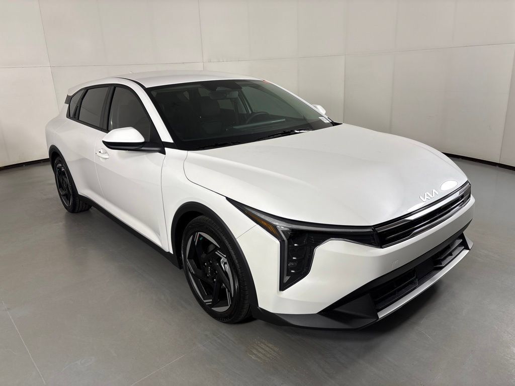 New 2026 Kia K4 EX FWD image 2