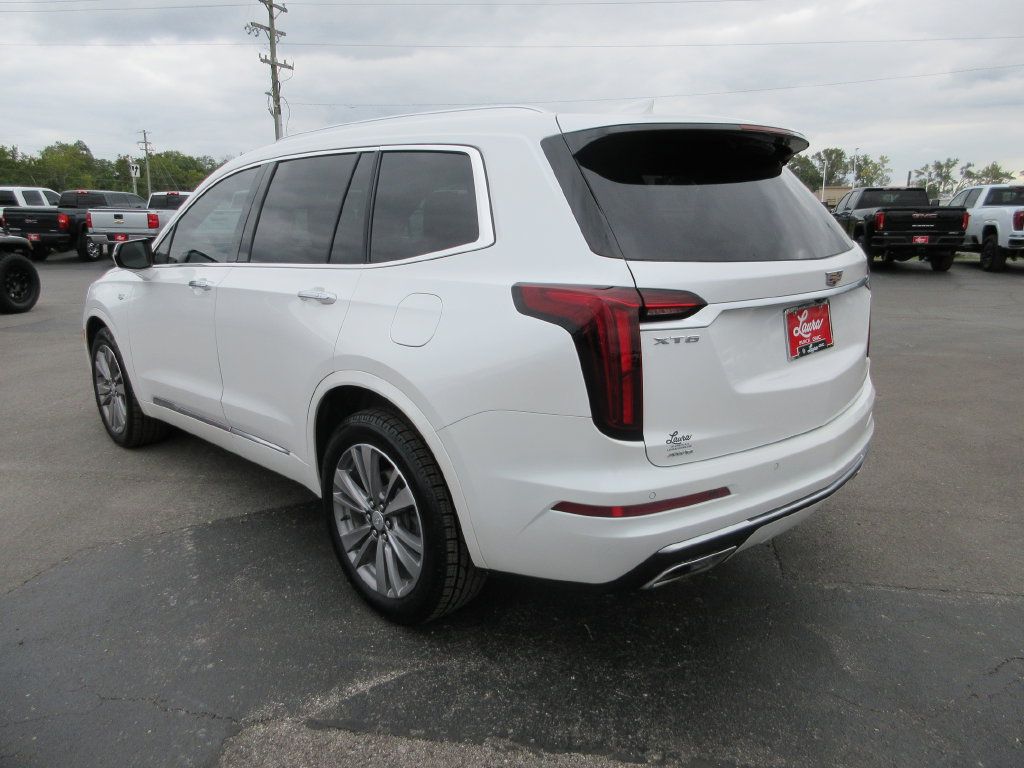 Certified 2022 Cadillac XT6 Premium Luxury w/ LPO, Floor Liner Package AWD/4WD image 10