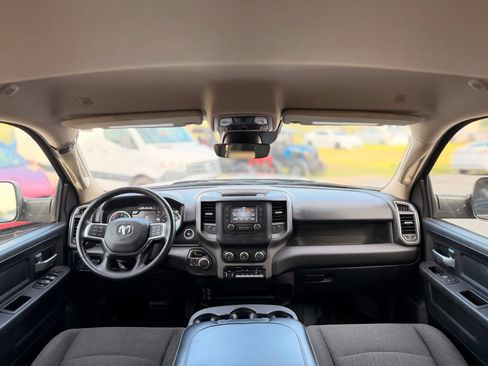 Used 2019 RAM 2500 Tradesman w/ Safety Group AWD/4WD image 2
