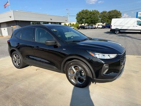 Used 2025 Ford Escape ST-Line FWD image 3