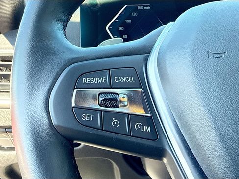 Used 2023 BMW 330i Sedan w/ Premium Package image 37